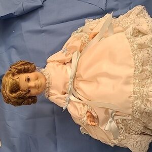 Vintage 1972 Shirley Temple